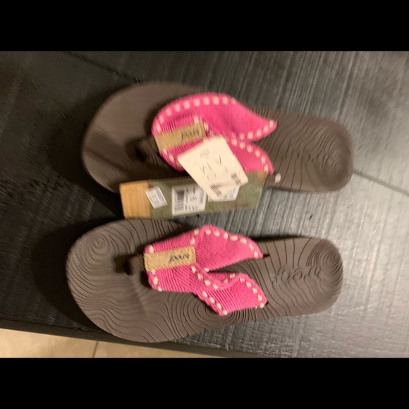 Reef sandals - Picture 3 of 3